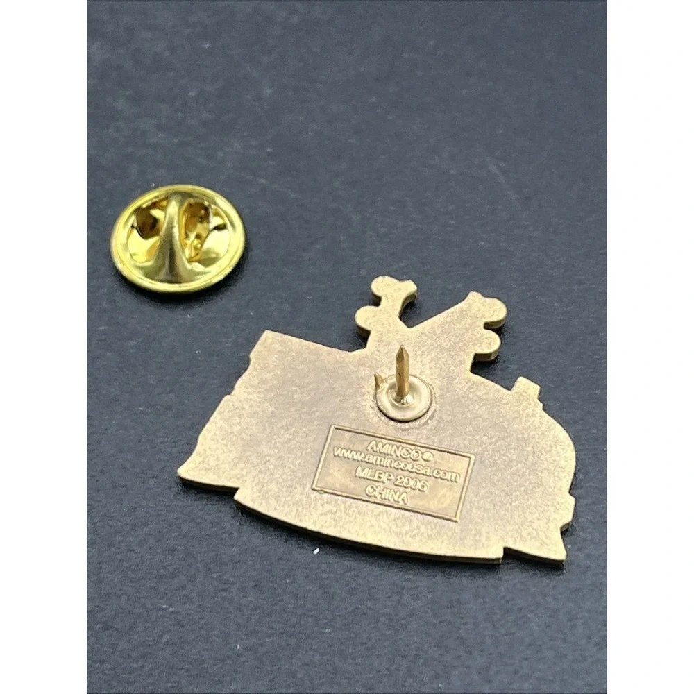 MLB Baseball New York Mets‎ Polo Grounds Stadium Lapel Hat Pin